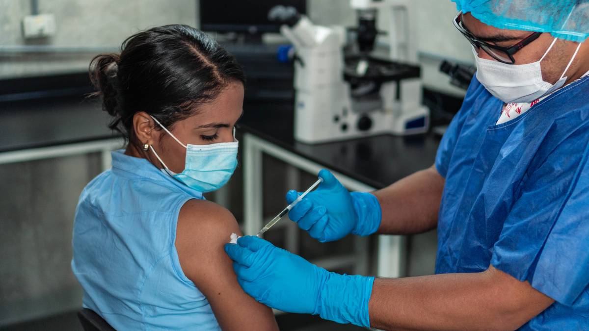 Saltarse La Fila Ir A Miami A Vacunarse Personas Cuentan Sus Experiencias