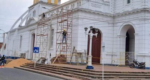 En la iglesia se estaban realizando obras de restauración.