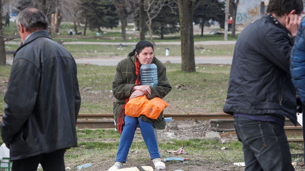 Dentro de la ciudad de Mariupol en Ucrania