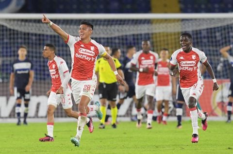 BOGOTA, COLOMBIA - APRIL 18: Kevin Mantilla of Santa Fe celebrates after scoring the team's first goal during the Copa CONMEBOL Sudamericana 2023 group G match between Independiente Santa Fe and Gimnasia y Esgrima La Plata at El Campin stadium on April 18, 2023 in Bogota, Colombia. (Photo by Daniel Munoz/VIEWpress/Getty Images)