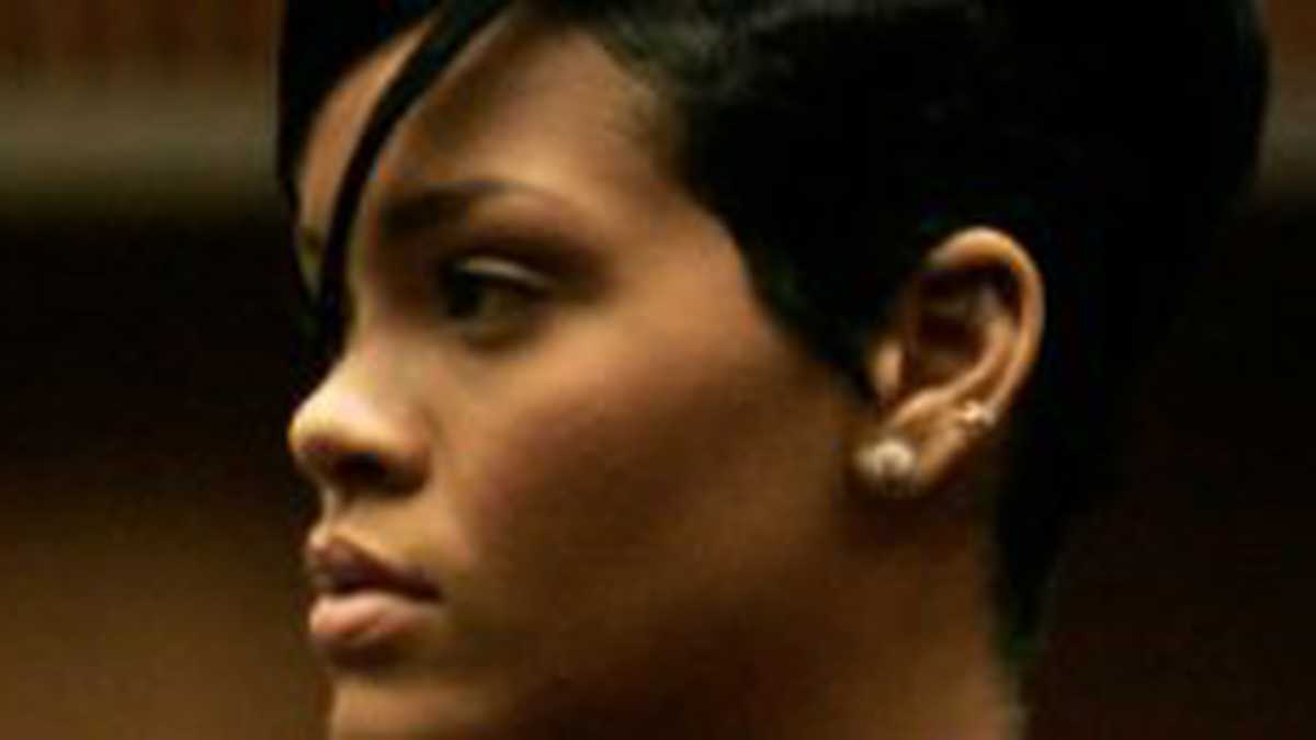 Rihanna fue seleccionada para ser la imagen de la casa de cosméticos Covergirl. 