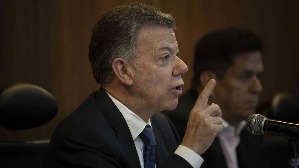 Expresidente Santos dice que hacer el fracking en Colombia “es un suicidio”
