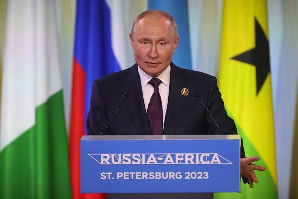 En su discurso de cierre, Putin destacó "el compromiso de todos nuestros países en formar un orden mundial multipolar más justo, equilibrado y sostenible".