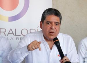 Contralor General de la República Carlos Hernán Rodríguez