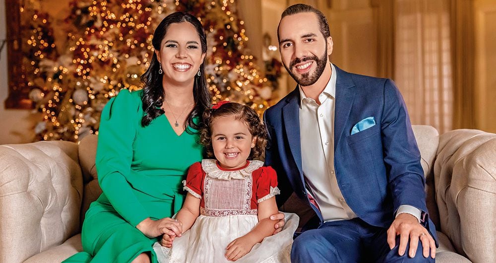   Desde 2014, Bukele está casado con la psicóloga Gabriela Rodríguez, quien maneja un bajo perfil. Tienen una hija de 3 años llamada Layla.