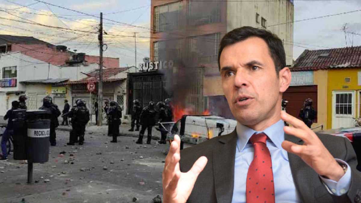 Guillermo Rivera, veedor distrital, alerta de presuntos hechos 'parapoliciales' presentados en las protestas en Bogotá del 9 y 10 de septiembre.