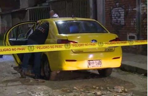 Una mujer fue asesinada al interior de un taxi en Bogotá