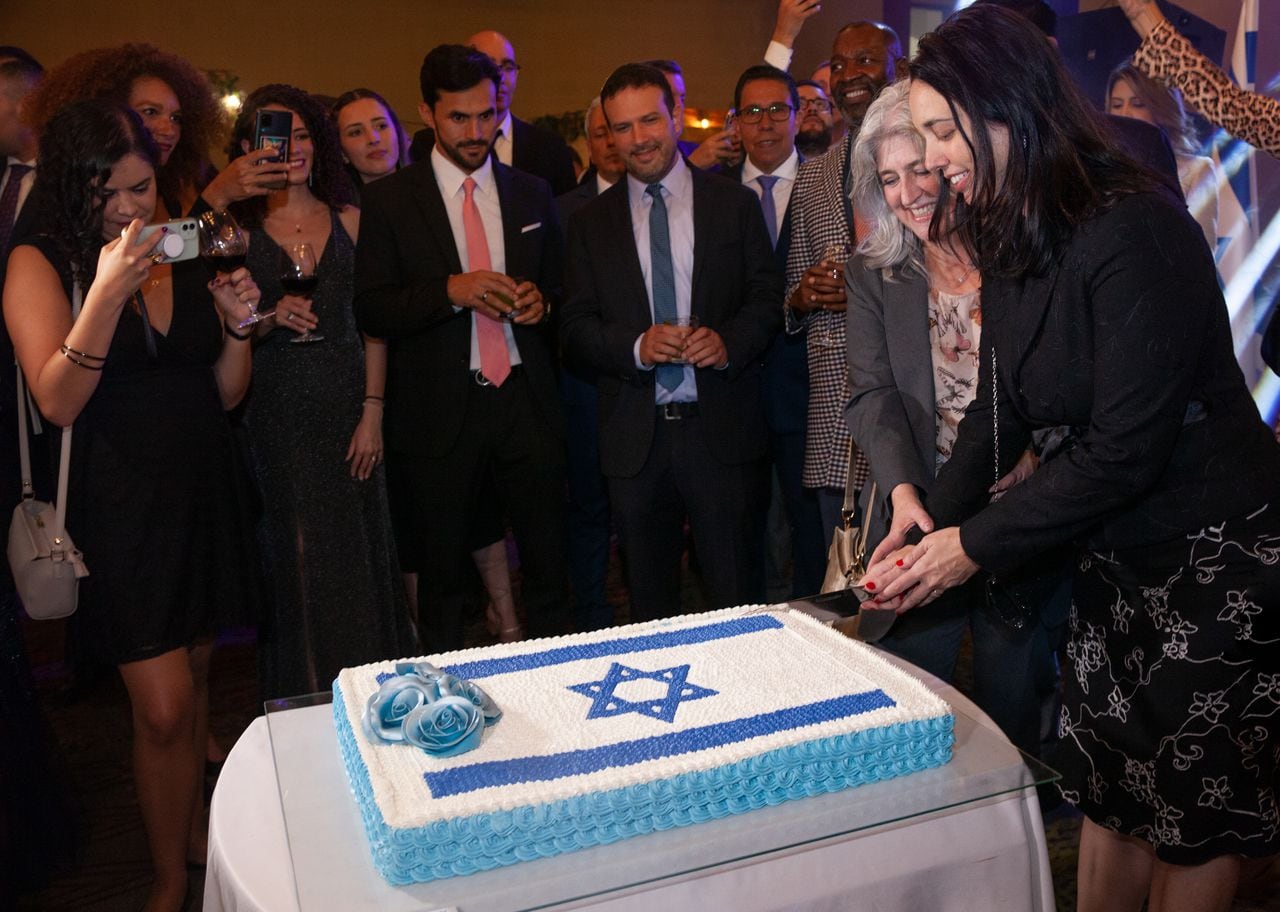 Mahane Yehuda - Festejo 75 años de independencia