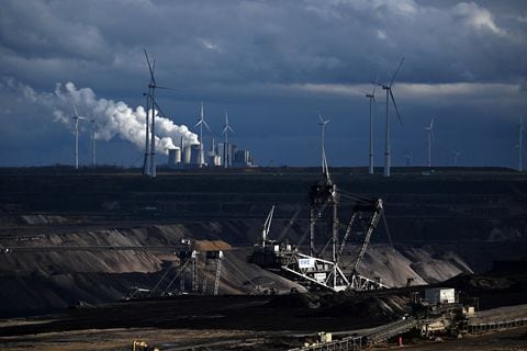 activistas Luetzerath (Alemania), donde intentan evitar la ampliación de una mina de carbón