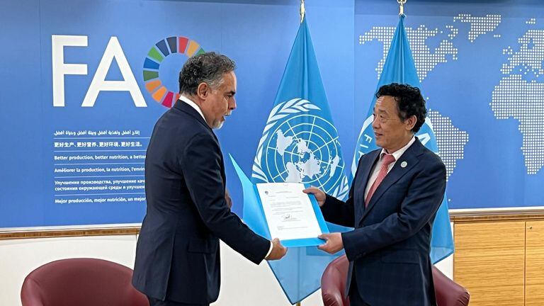 Armando Benedetti presentó cartas credenciales en la FAO y asumió oficialmente como embajador ante el organismo.