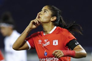 Catalina Usme, la capitana del América de Cali, fue elegida como la jugadora en la Copa Libertadores femenina.