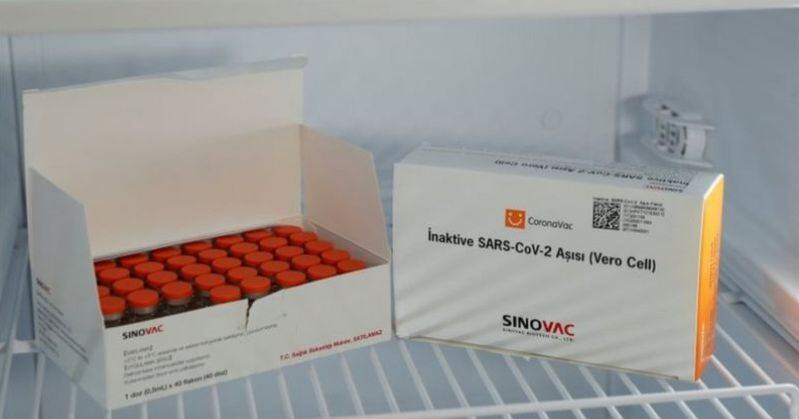La vacuna fabricada por la firma china Sinovac ha mostrado resultados muy diferentes en los países en que se ha probado.
