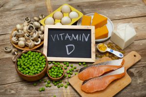 La vitamina D es clave para fortalecer los huesos.