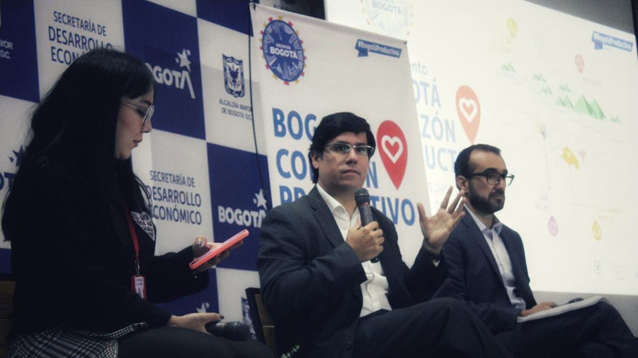 La Secretaría de Desarrollo Económico, en cabeza del secretario Alfredo Bateman, lanzó el programa Bogotá Corazón Productivo.