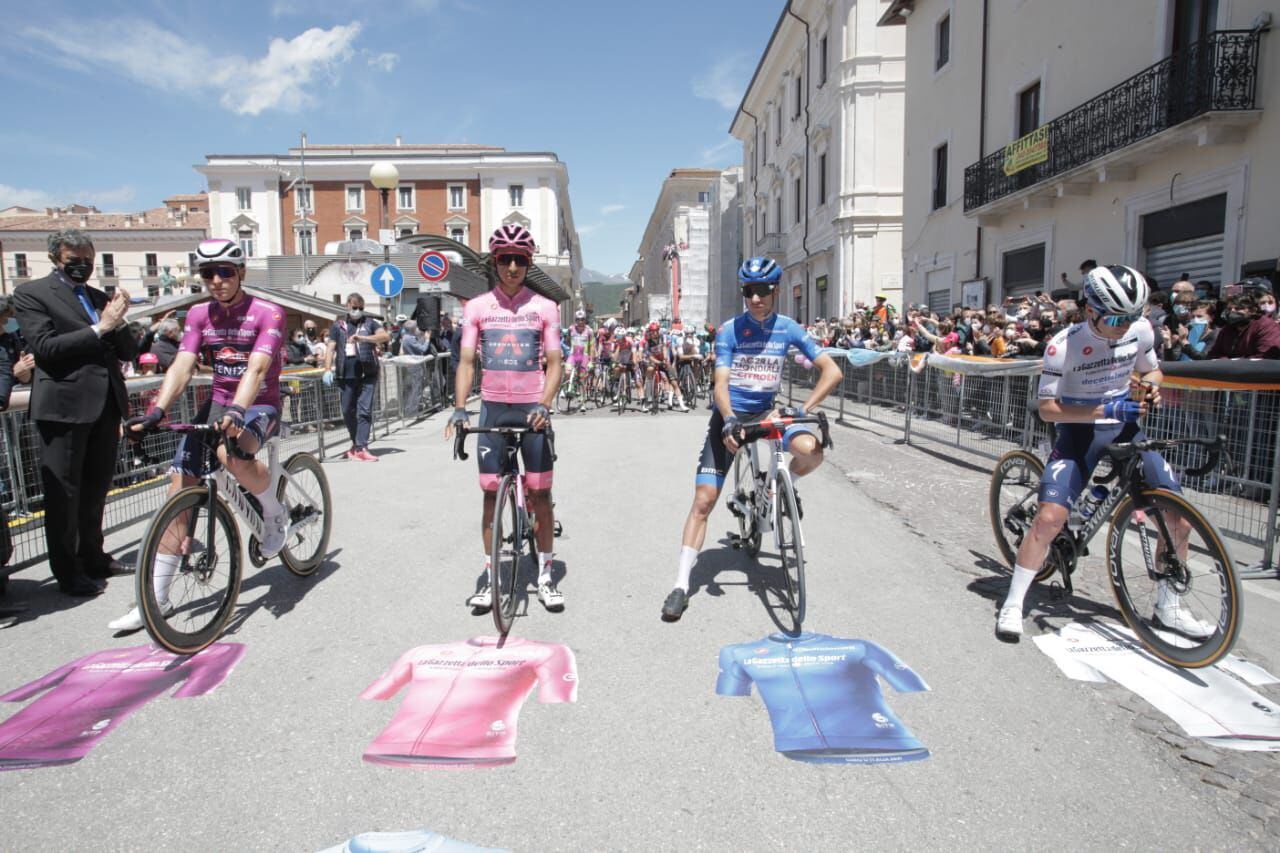 Salida etapa 10, Giro de Italia 2021