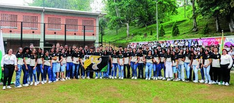 54 estudiantes se graduarán este 2024 del Gimnasio La Salada en Segovia, Antioquia.