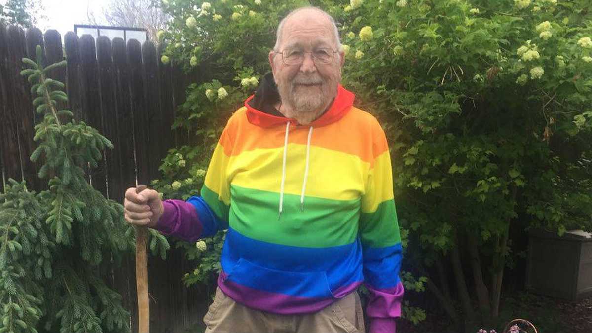 Abuelo reveló que es gay a sus 90 años para hallar al amor de su vida/Foto tomada de la cuenta en Facebook: Kenneth Felts