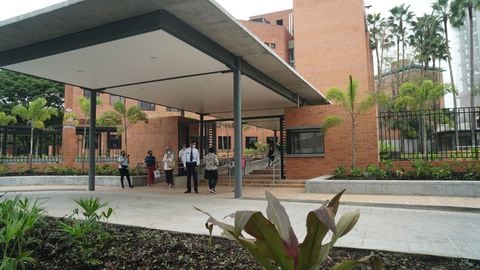 La Fundación Valle del Lili está acreditada con estándares internacionales y es reconocido como el cuarto mejor hospital de América Latina.