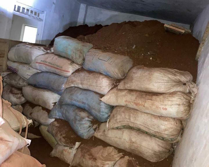 varios delincuentes perforaron un gigantesco túnel con el fin de lograr el objetivo de llevarse miles de millones de la caja fuerte de un banco en el municipio de Yolombó, Antioquia.