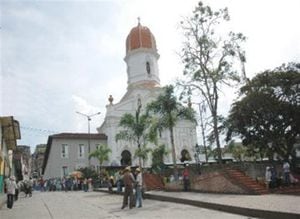 Iglesia del municipio de Ituango en Antioquia. En este municipio se construirá el proyecto de generación de energía más grande de Colombia.