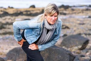 La artrosis de cadera se presenta principalmente en las personas mayores.