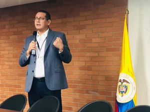 El director general del Instituto Nacional de Salud, Giovanny Rubiano García, en el lanzamiento del Informe sobre “Panorama de Eventos en Salud Pública”.