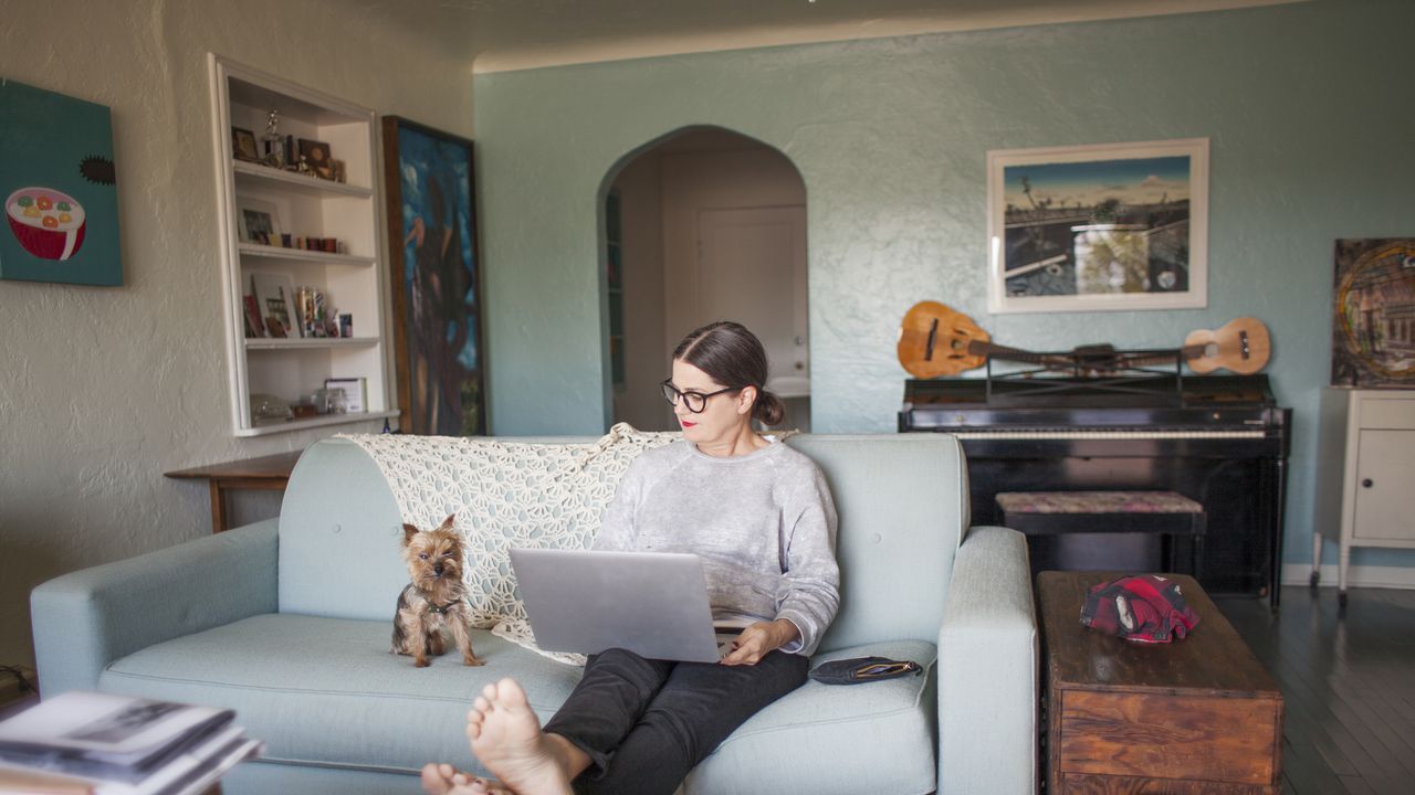 Una buena señal wifi permite trabajar en el hogar con comodidad.