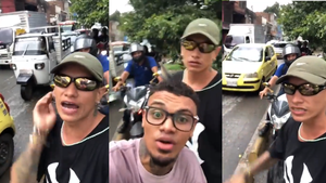 Los jóvenes se detienen y le piden a los motociclistas que respetan a las bicicletas.