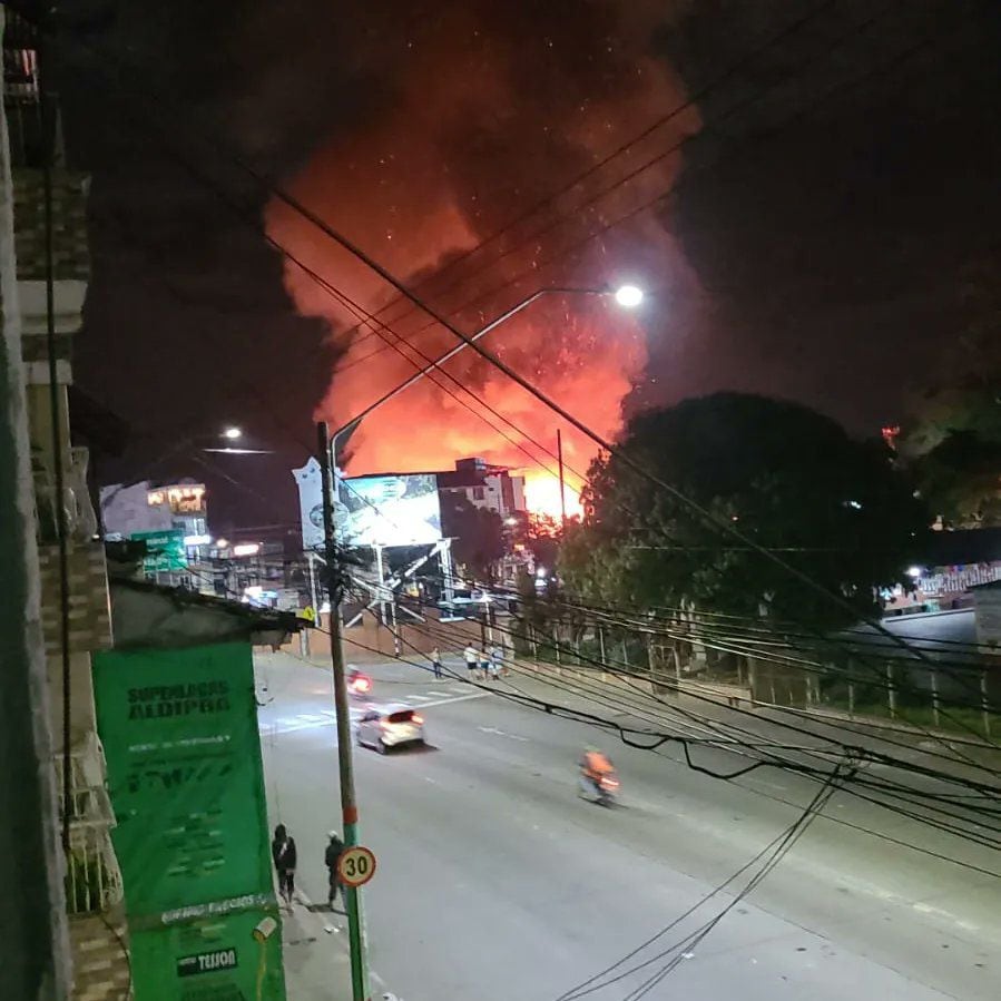 Organismos de socorro y autoridades atienden conflagración en la capital del Quindío, eje cafetero.