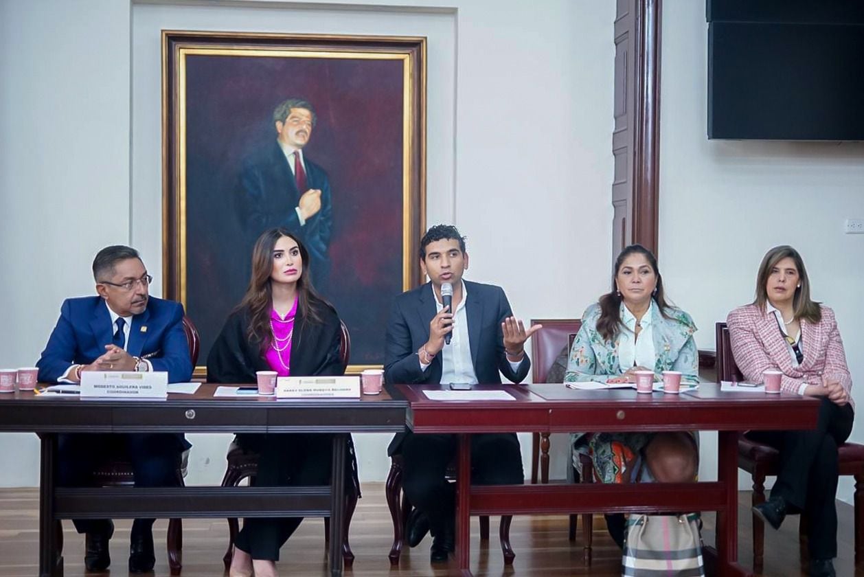 El presidente de la Cámara David Racero, instaló la Comisión Accidental junto con los representantes Saray Robayo y Modesto Aguilera.