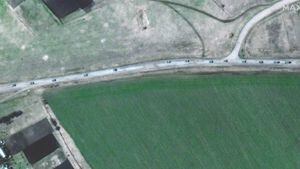 Imágenes por satélite detectan un convoy ruso de 12 km en el este de Ucrania.
