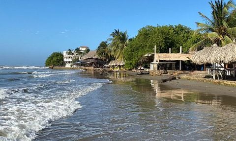 Prohíben ingreso de bañistas a playas de Juan de Acosta