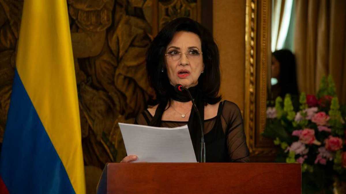 Para Claudia Blum, ministra de relaciones exteriores de Colombia, es necesario que elecciones libres y transparentes en Venezuela para retornar a la democracia.