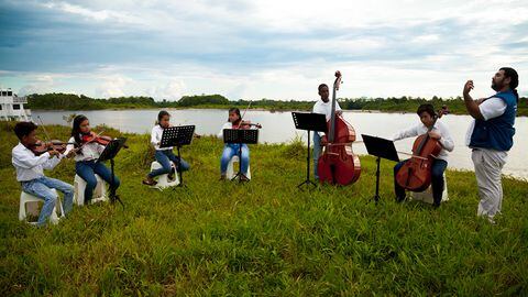 El programa Música en las Fronteras está conformado por 11 agrupaciones sinfónicas en diferentes zonas fronterizas del país.