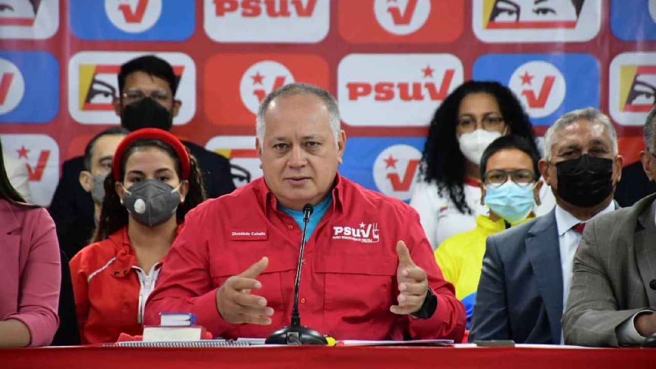 "Afortunadamente Venezuela no depende de quien gane en Colombia", aseguró el líder chavista.