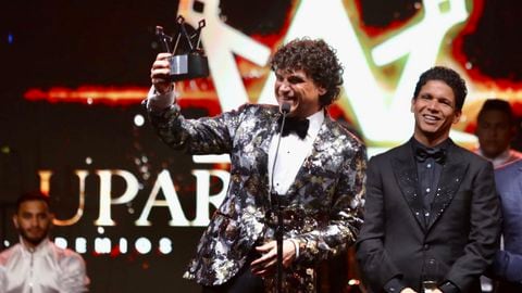 Silvestre Dangond en los premios Upar Awards 2023, fue homenajeado como personaje del año