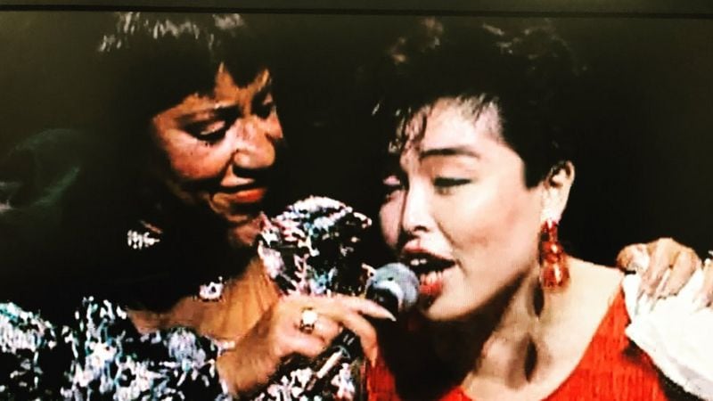 Suzuki dice que uno de sus mejores recuerdos es cuando cantó con Celia Cruz.