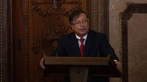 CIUDAD DE MÉXICO, MÉXICO - 25 DE NOVIEMBRE: El presidente de Colombia, Gustavo Petro, habla durante la ceremonia en la que fue nombrado Huésped Distinguido de la Ciudad de México, en Ciudad de México, México, el 25 de noviembre de 2022. (Foto de Daniel Cardenas/Agencia Anadolu vía Getty Images )