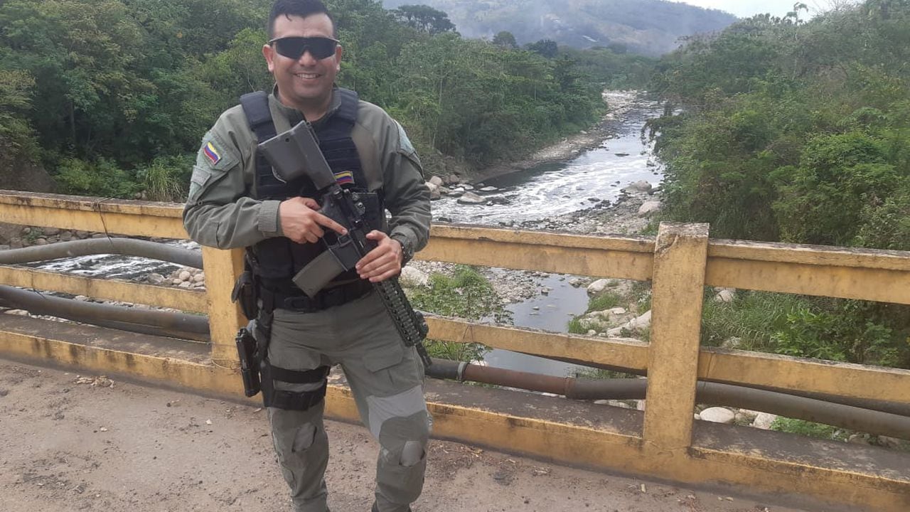 “Murió en su ley, salvando vidas”: hermano del intente William Bareño asesinado en atentado terrorista de Cúcuta