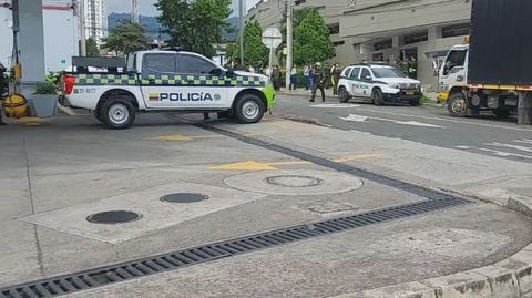 Estalló artefacto explosivo en estación de Policía de Bucaramanga; hay varios heridos.