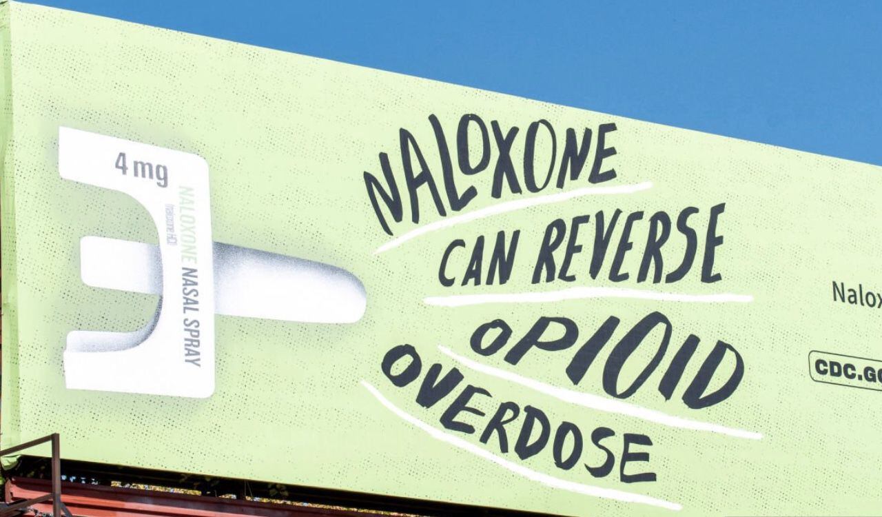 Organizaciones han creado campañas publicitarias para mostrar los beneficios de Narcan