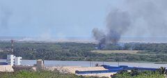 Panorama del nuevo incendio de Isla Salamanca que afecta a Barranquilla.