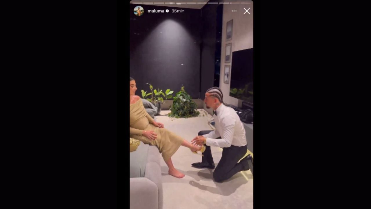 Maluma muy caballeroso con su novia durante la celebración de su cumpleaños
Foto: captura de pantalla Instagram @kevinlopezmejia
