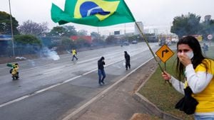 Fuertes manifestaciones continúan en Brasil, de parte de bolsonaristas, tras la derrota del presidente en las urnas.