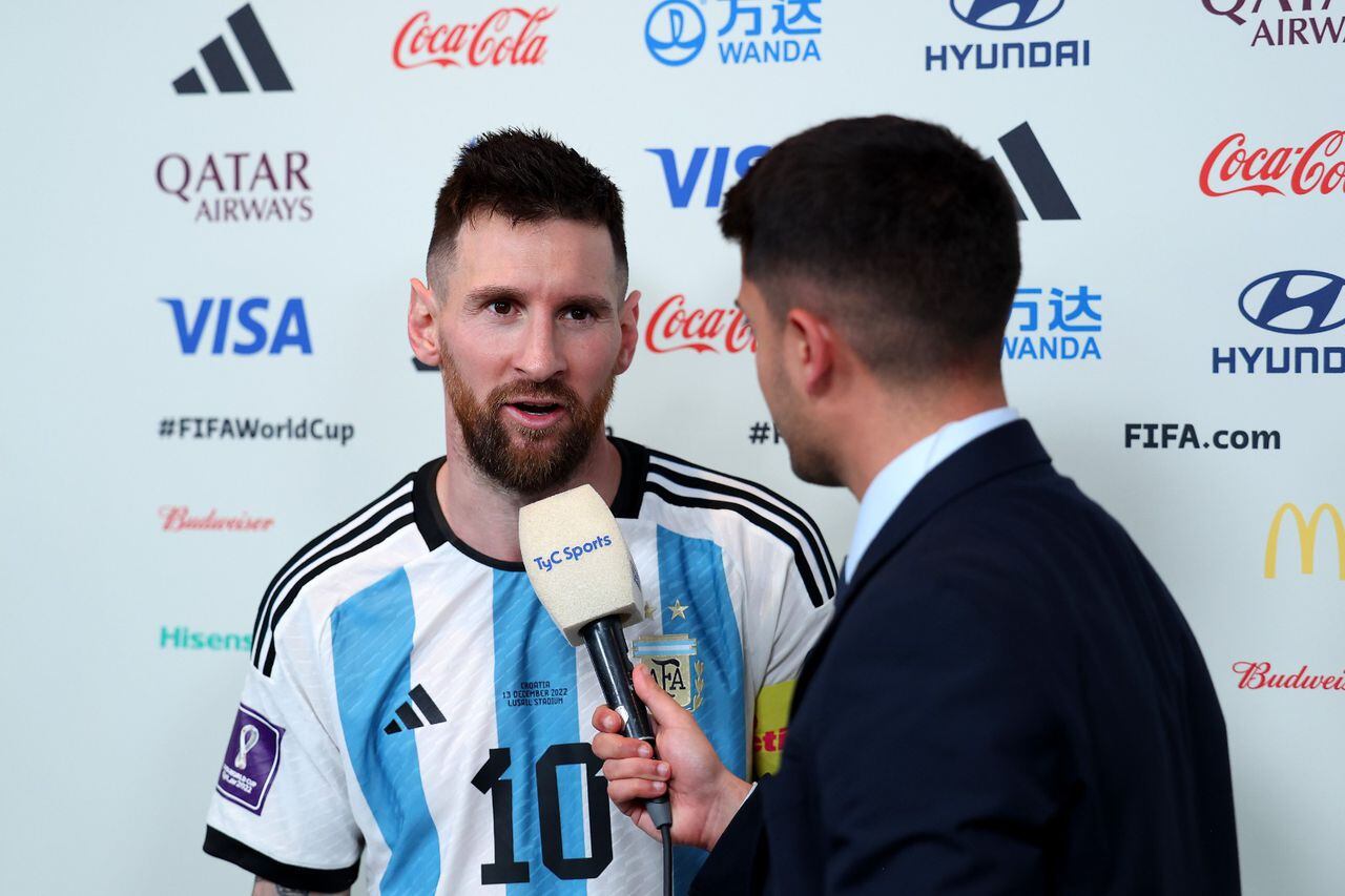 Messi atendió a los medios de comunicación después de vencer a Australia.