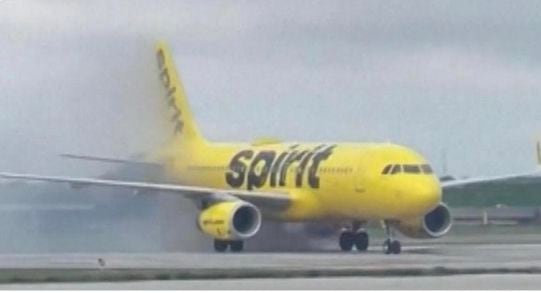 Las autoridades aeroportuarias confirmaron el incidente que se produjo en el momento del aterrizaje luego de que los frenos se incendiaran cuando  la aeronave llegaba a Atlanta.