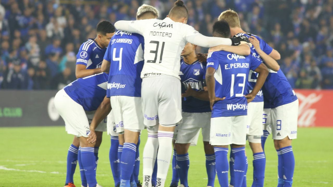 Millonarios players during the match against CA Penarol of Uruguay for the 4th date of CONMEBOL Sudamericana played at the Nemesio Camacho El Campin stadium in the city of Bogota, Colombia. (Photo by Daniel Garzon Herazo/NurPhoto via Getty Images)