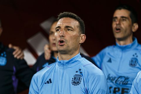 LIMA, PERU - OCTOBER 17: Argentina Head Coach Lionel Scaloni sings the National Anthem during FIFA World Cup 2026 Qualifier match between Peru and Argentina at Estadio Nacional de Lima on October 17, 2023 in Lima, Peru. (Photo by Martín Fonseca/Eurasia Sport Images/Getty Images)