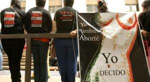 La Sentencia C-355 del 2006 de la Corte Constitucional despenalizó el aborto en tres casos especiales.