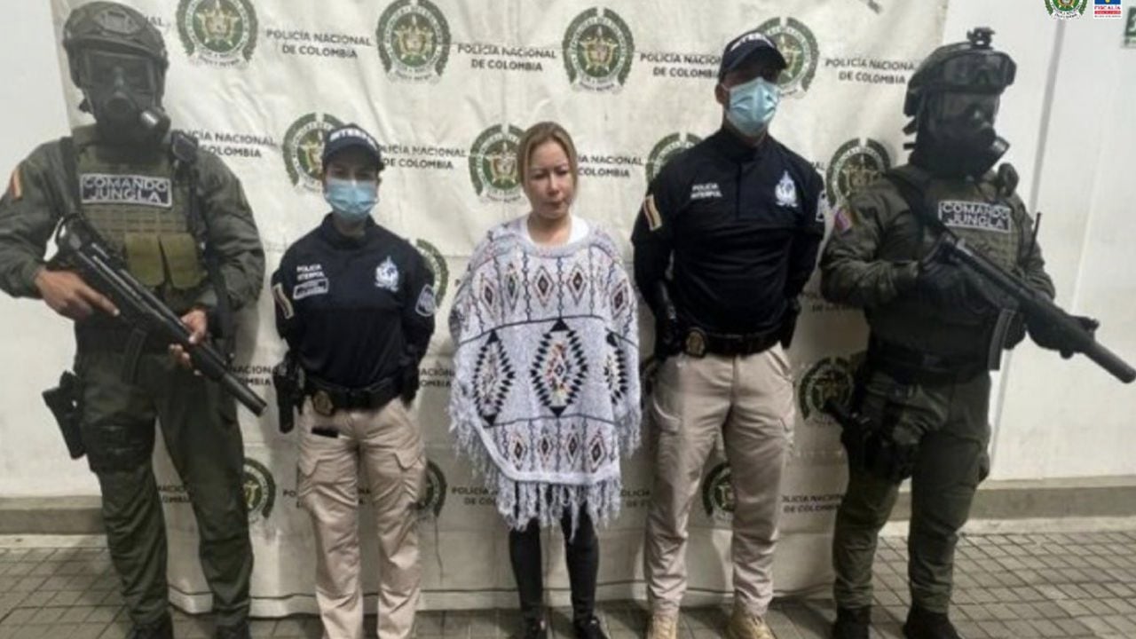 Alias `La Mona' fue capturada en Cali, gracias al trabajo articulado de la Fiscalía, a través de la Dirección Especializada contra el Narcotráfico, y la 
Policia Nacional de Colombia.